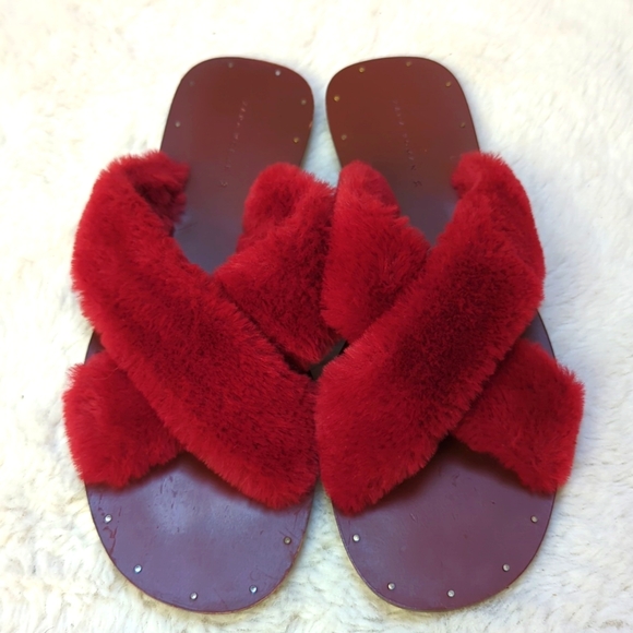 Zara Burgundy Fur Flat Sandals Size 38 - Picture 1 of 5